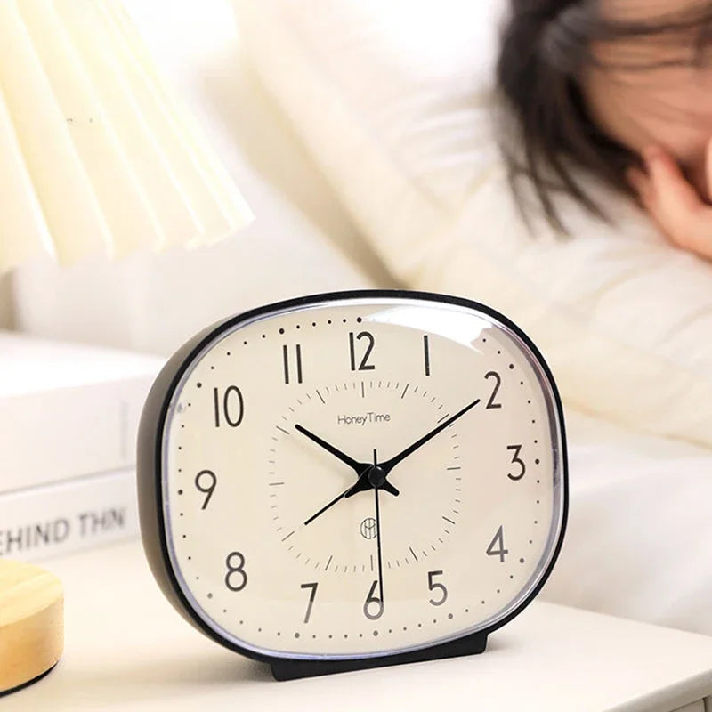 The Heritage Alarm Clock
Compact Silent Desk Clock with Vintage Character