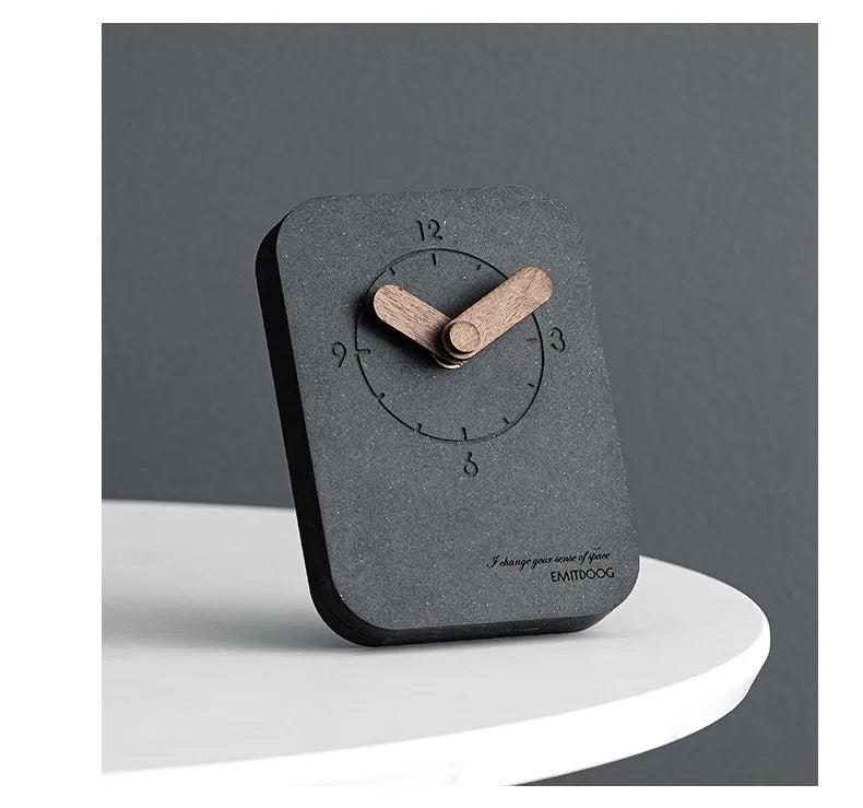 The Executive Timepiece
Minimal Analog Desk Clock with Silent Sweep Movement
