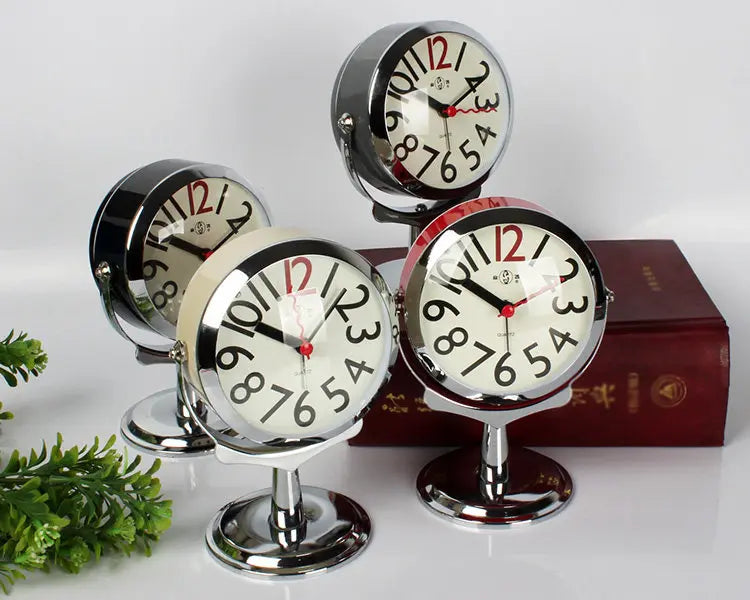 The Mini Focus Clock
Compact Silent Alarm Clock with Soft Night Light
