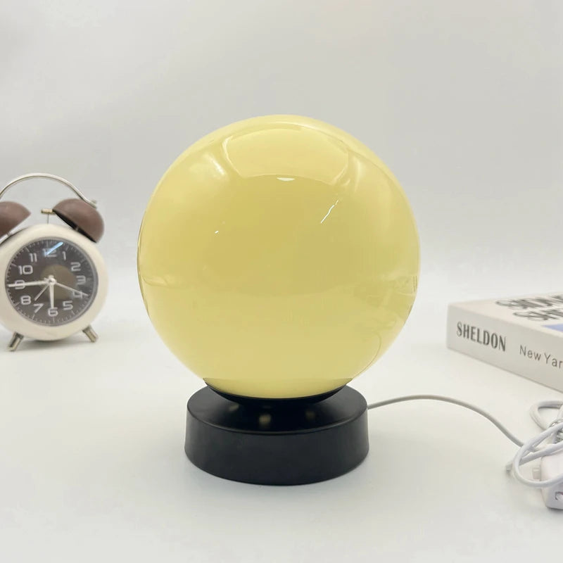 The Minimal Ambient Desk Lamp
Compact Creative Night Light