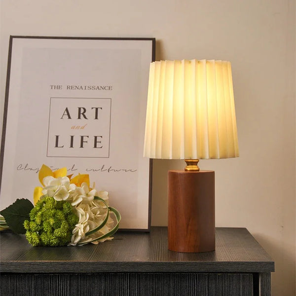 The Pleated Wood LED Desk Lamp
Retro Table Lamp with Solid Wood Base