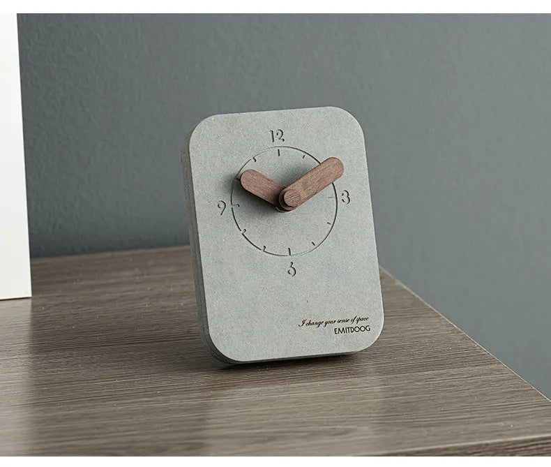 The Executive Timepiece
Minimal Analog Desk Clock with Silent Sweep Movement