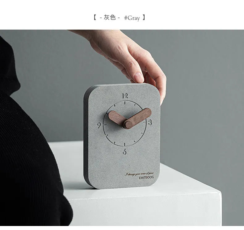 The Executive Timepiece
Minimal Analog Desk Clock with Silent Sweep Movement