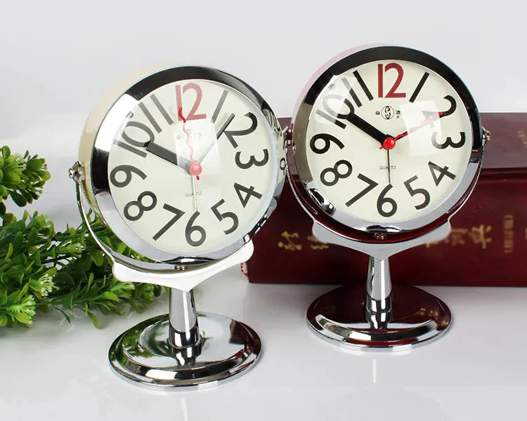 The Mini Focus Clock
Compact Silent Alarm Clock with Soft Night Light