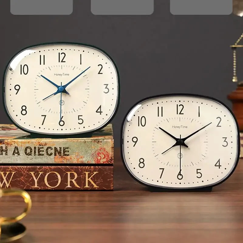 The Heritage Alarm Clock
Compact Silent Desk Clock with Vintage Character