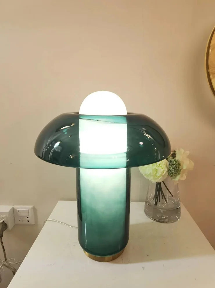 The Post-Modern Nordic Lamp
Designer Minimalist Luxury Table Light